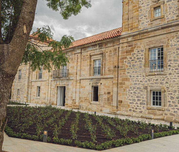 Palacio de los Acevedo Fachada exterior del Palacio de los Acevdeo en Hoznayo